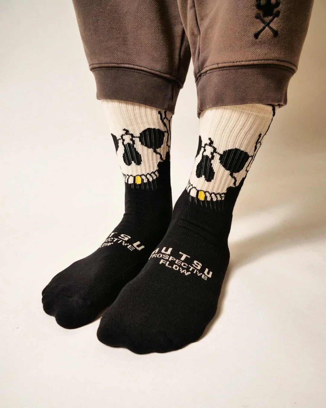 SKULL SOCKS - WHITE | Prospective Flow | Japanese Fashion for Men